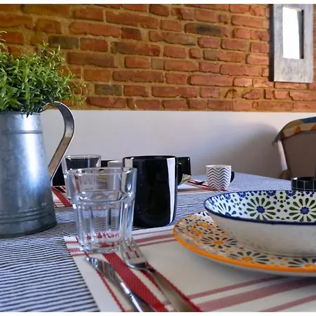 Daire Free Parking & A/c Sant'orsola Cozy Bolonya